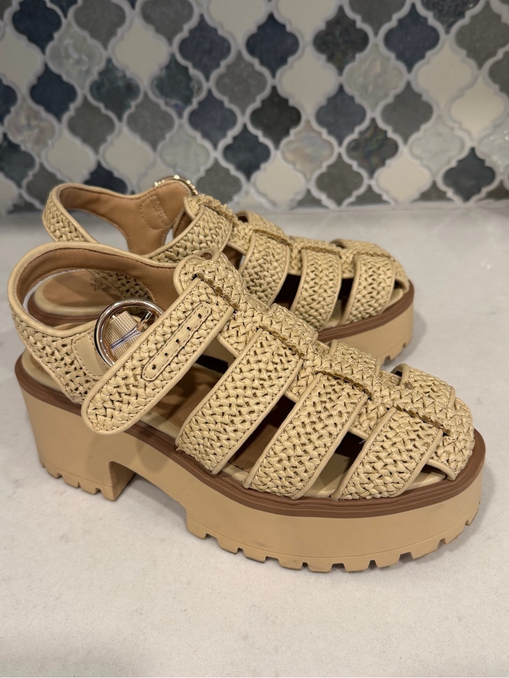 Wild Fable Platform Lug Sandles 6